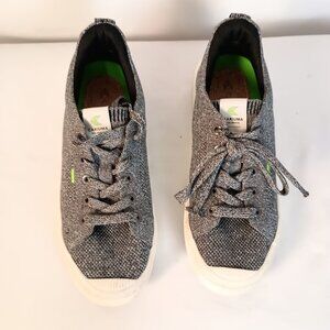 Cariuma IBI Low Knit Sneakers Stone Grey Womens 6.5 Mens 5